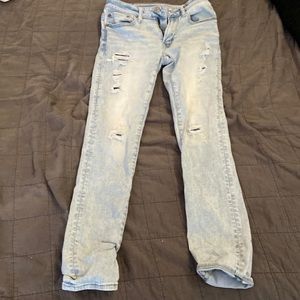 American Eagle white-wash ripped jeans